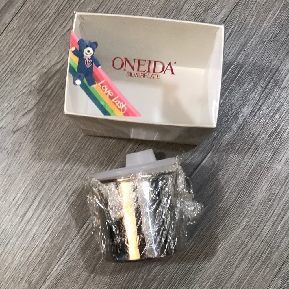 Oneida NIB Vintage Silver-plate Alphabet Cup with Lid